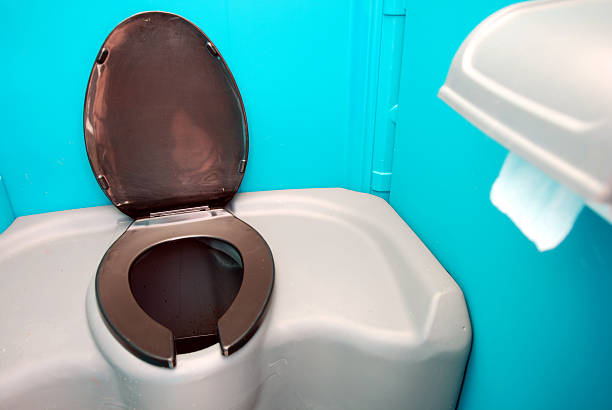 Affordable portable toilet rental in Newkirk, OK